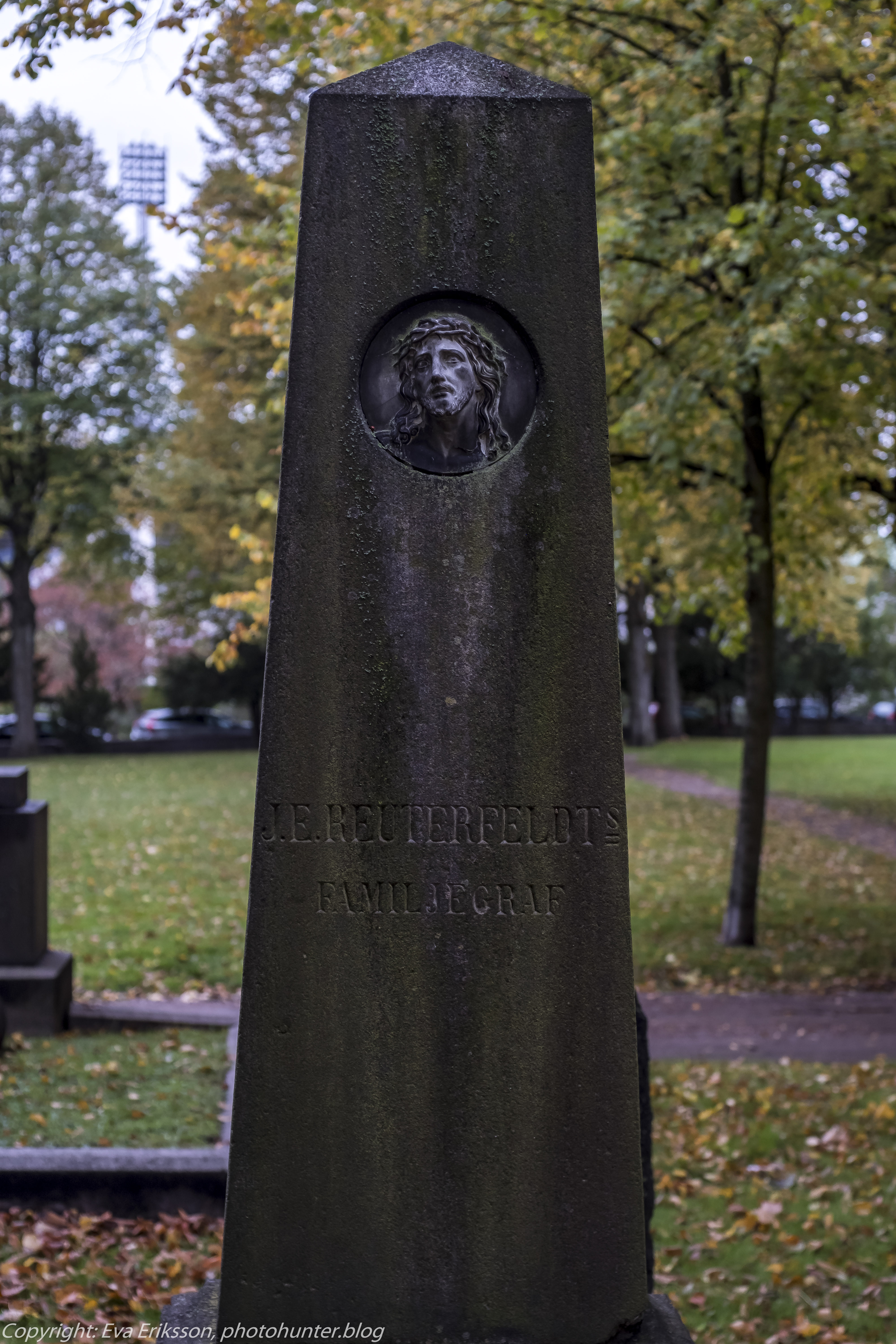 stampens kyrkogård konica 40mm-17