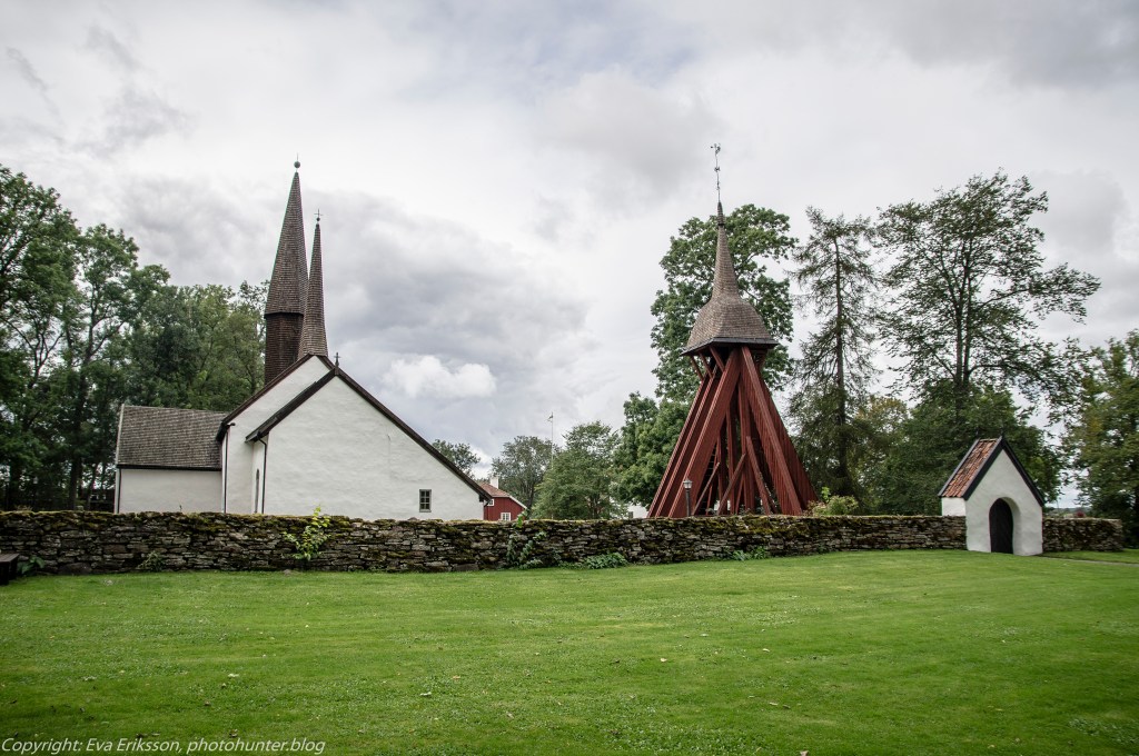 Kungslena kyrka och&nbsp;Lenaborg