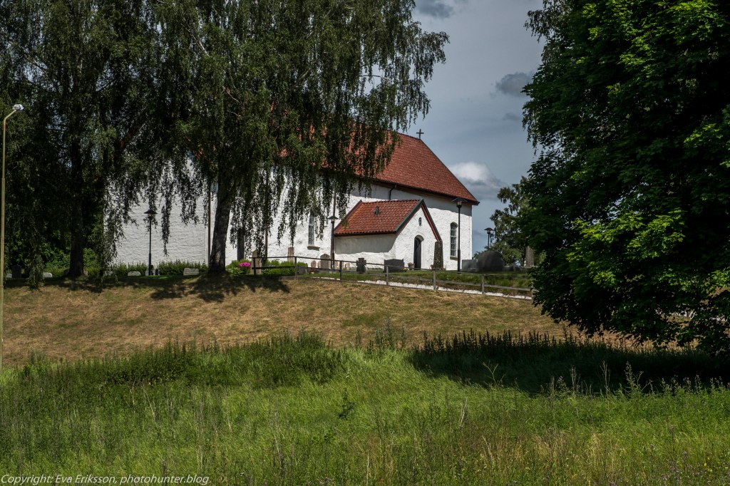 Timmele kyrka och Timmele miniby