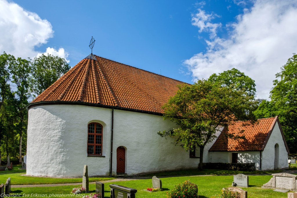 Hanhals gamla kyrka samt Hanhals kyrkoruin