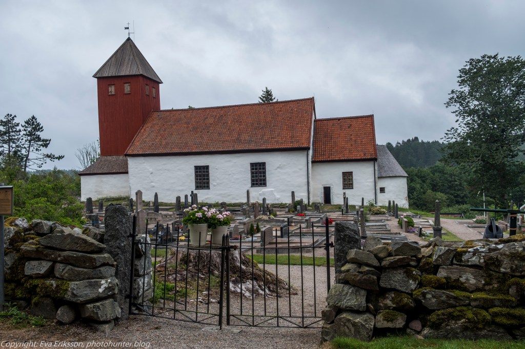 Bokenäs gamla kyrka