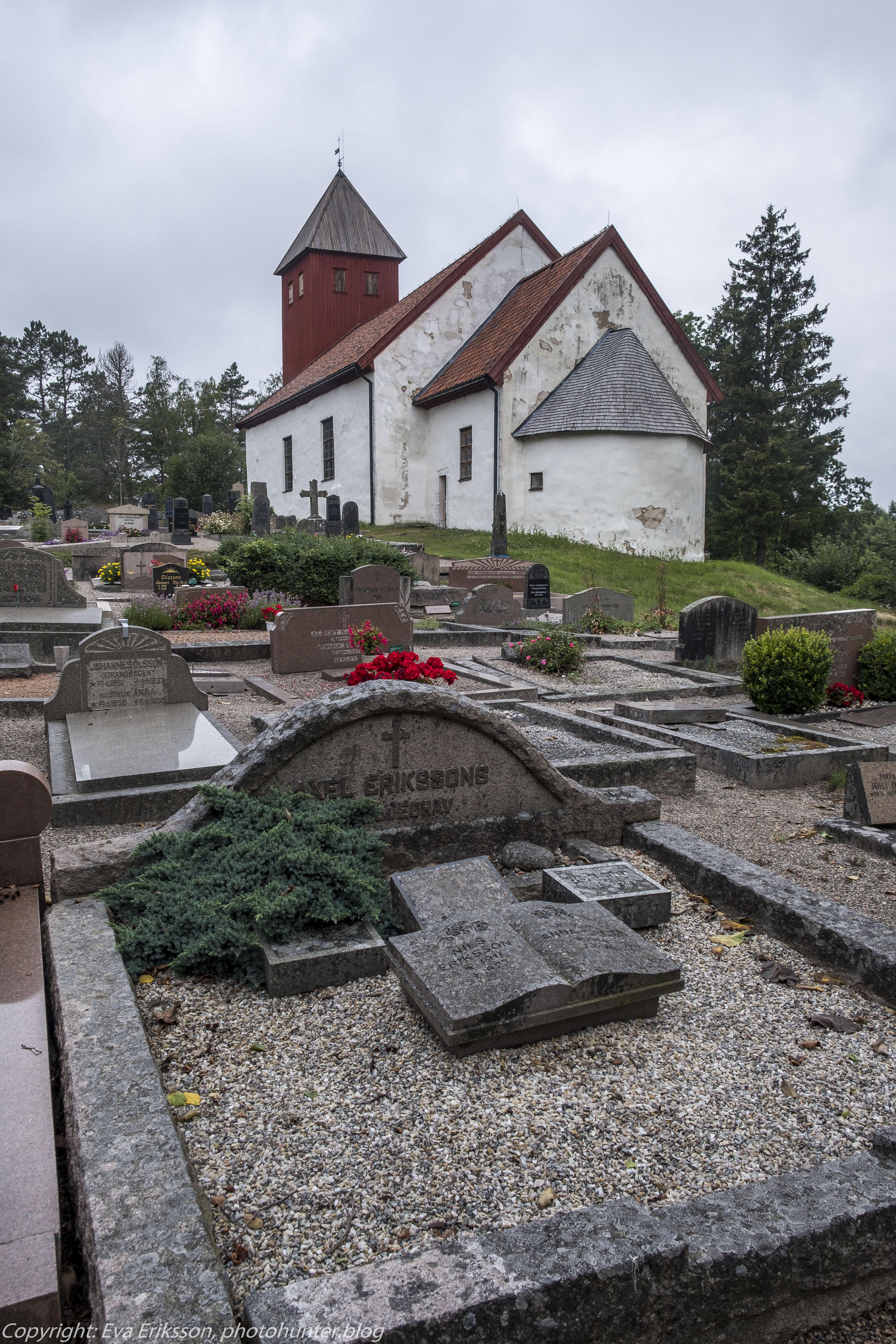 Bokenäs gamla kyrka