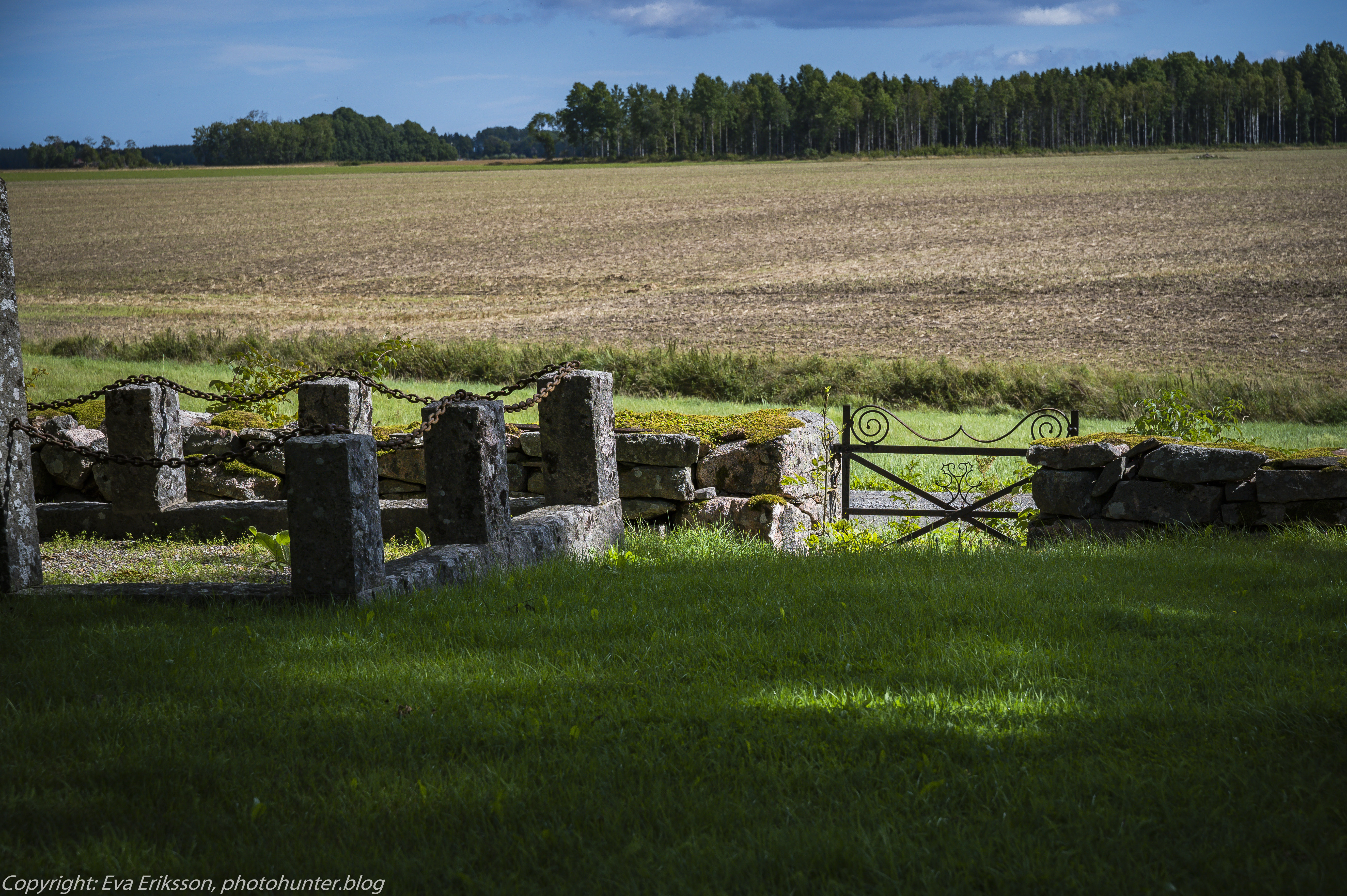 Sundals Ryrs gamla kyrka
