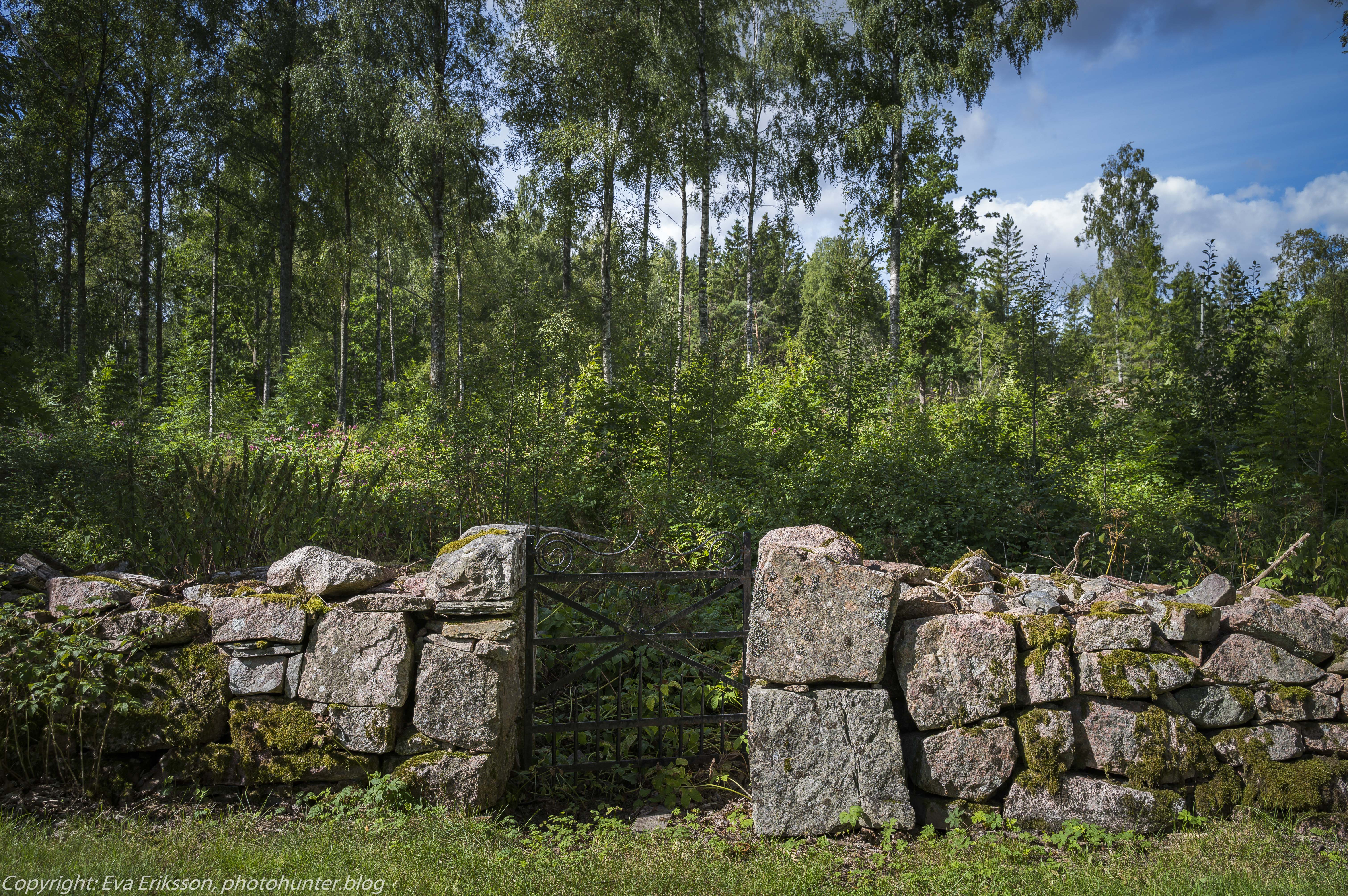 Sundals Ryrs gamla kyrka